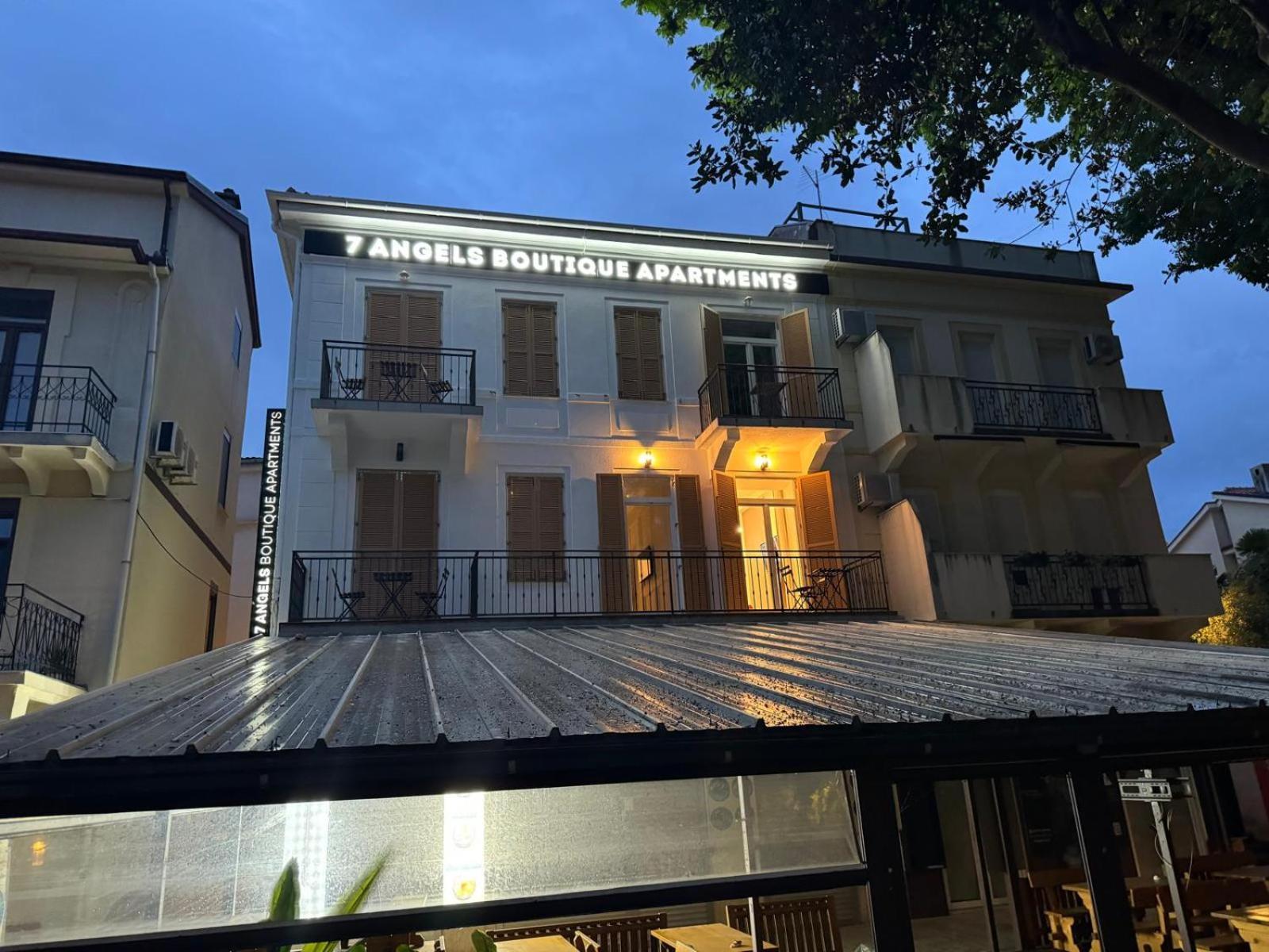 Boutique Apartments "7 Angels" Crikvenica Buitenkant foto