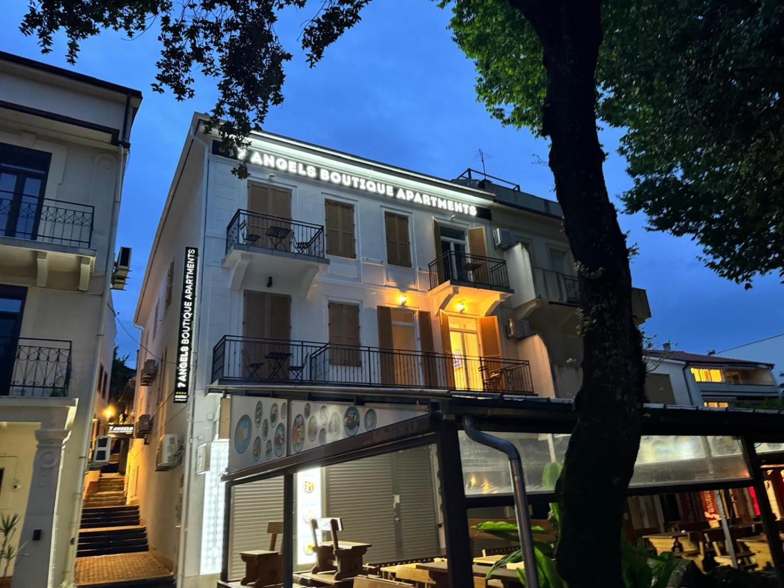 Boutique Apartments "7 Angels" Crikvenica Buitenkant foto